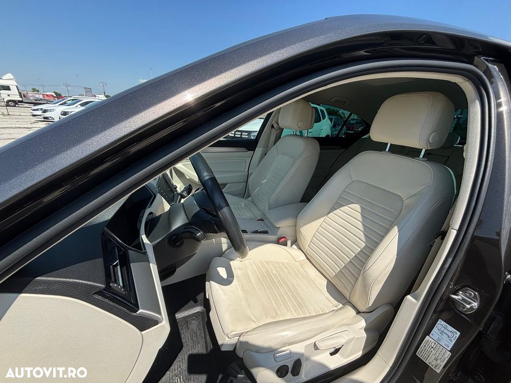Volkswagen Passat 2.0 TDI DSG 4Motion Highline - 5