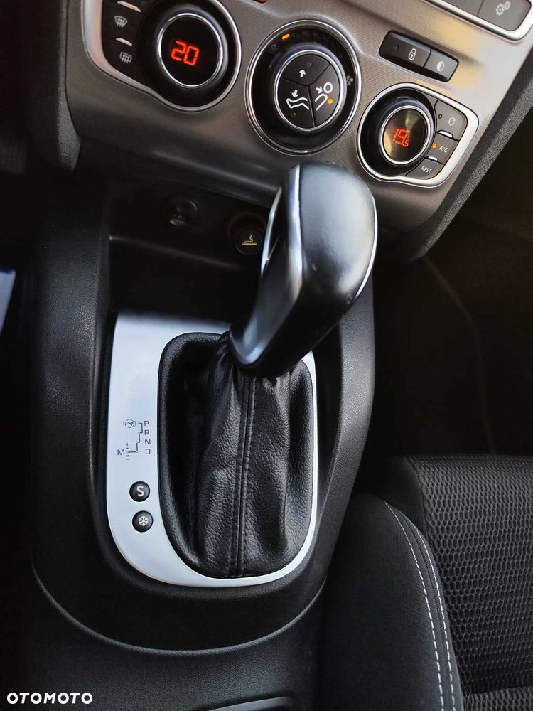 Citroën C4 PureTech 130 Stop & Start EAT6 Shine - 23