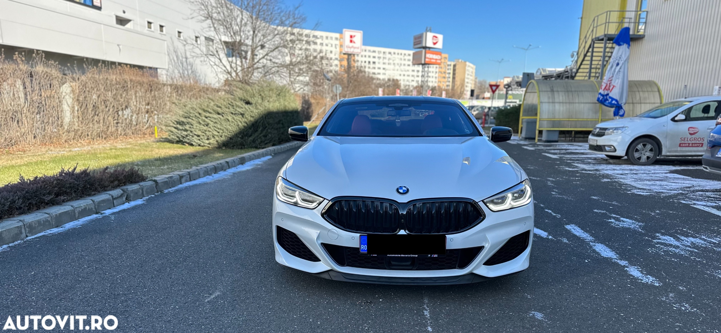 BMW M8 M850i xDrive - 4