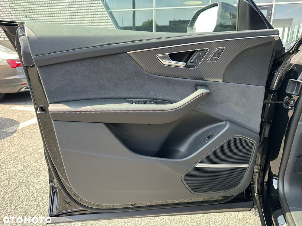 Audi RS Q8 - 15