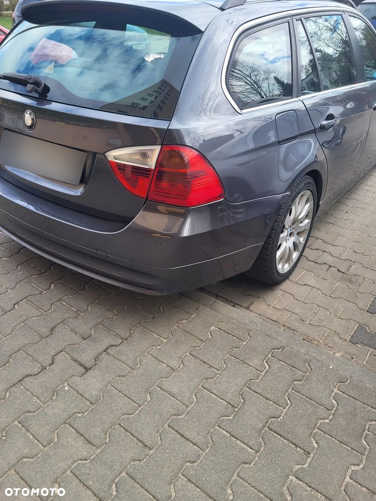 BMW Seria 3 330d - 4