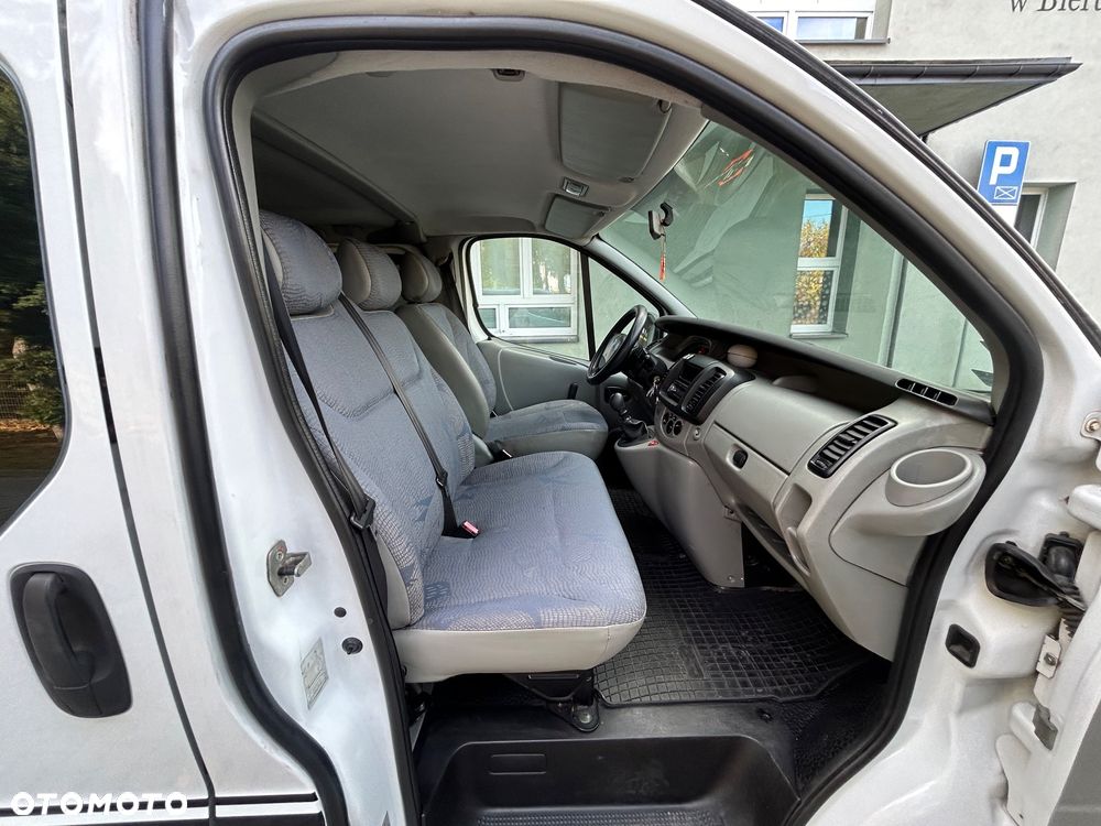 Renault Trafic 1.9 dCi Generation Expression - 9