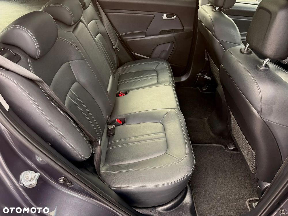 Kia Sportage 1.7 CRDI 2WD ISG Spirit - 24