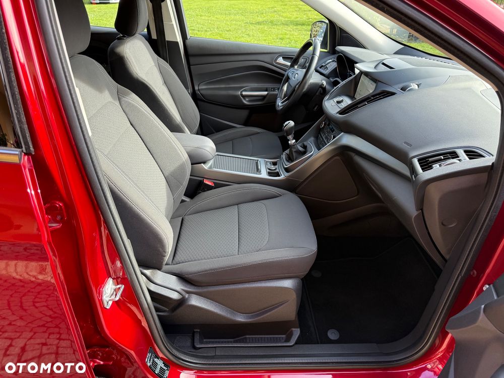 Ford Kuga 1.5 EcoBoost 2x4 Titanium - 20