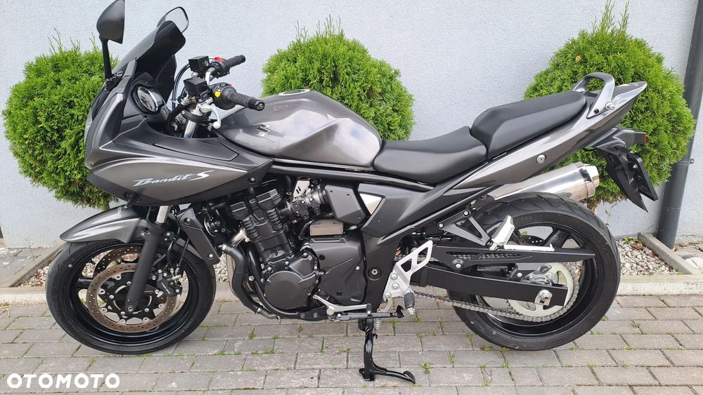 Suzuki Bandit - 3