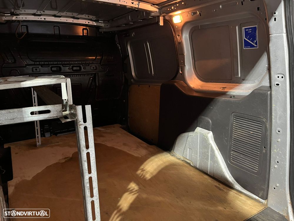 Ford Trânsit Connect Sport 3 Lugares Longa - 28