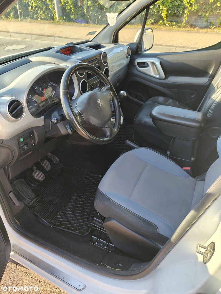 Peugeot Partner - 11