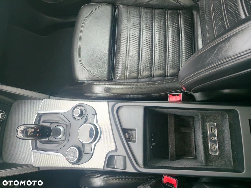 Alfa Romeo Stelvio 2.0 Turbo TI Q4 - 34