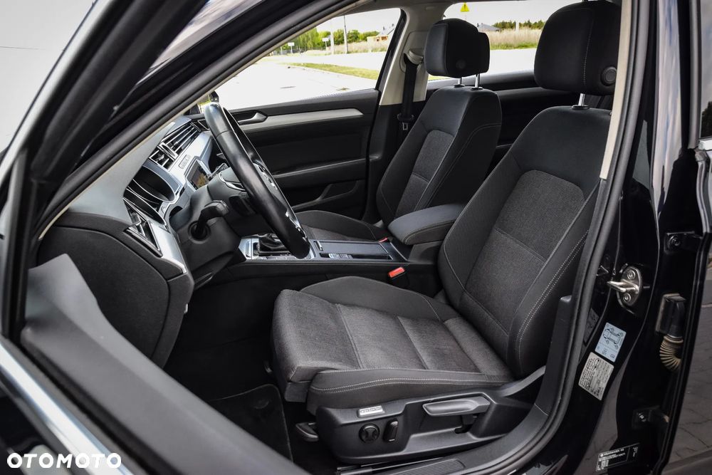 Volkswagen Passat 1.5 TSI EVO Elegance DSG - 21