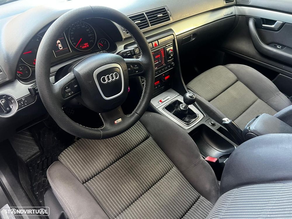 Audi A4 Avant 2.0 TDi S-line - 8