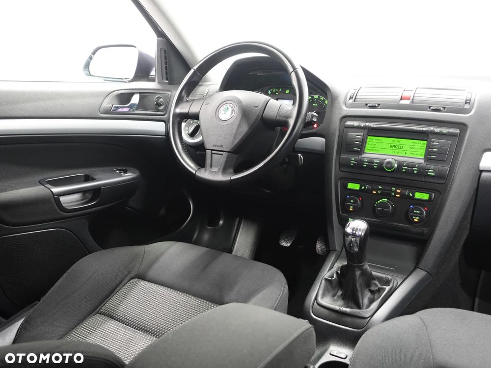 Skoda Octavia 1.8 TSI SPORT EDITION - 30