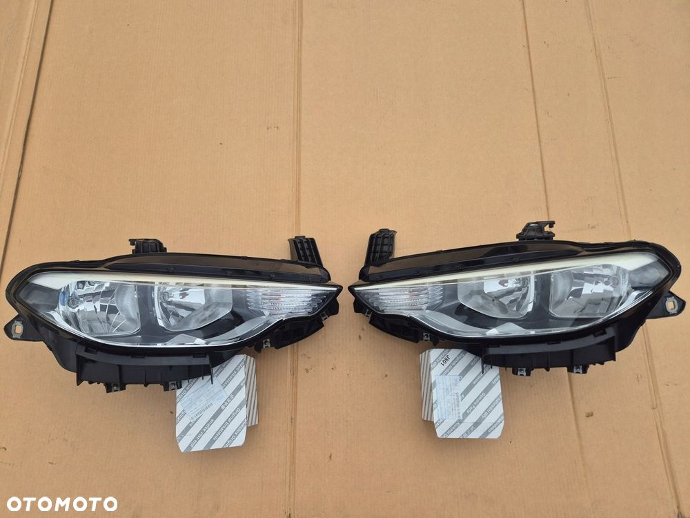 Fiat Tipo 2 lampa prawa i lewa.OE MOPAR. H-15 - 1