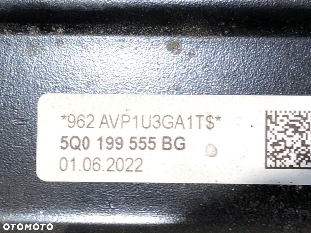 PODUSZKA SILNIKA LEWY - 135.00 PLN - VW GOLF VIII (CD1) 2019 - 2022 1.5 TSI 96 kW [131 KM] benzyna - 4