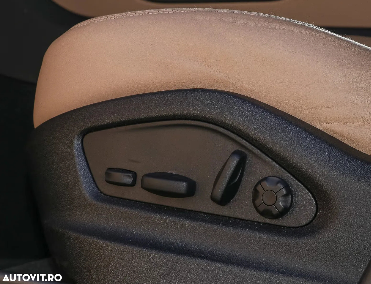 Porsche Cayenne Coupe E-Hybrid - 12