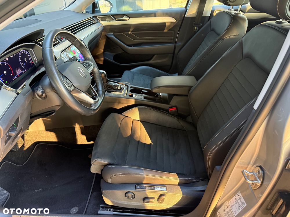 Volkswagen Passat 2.0 TDI EVO Elegance DSG - 37