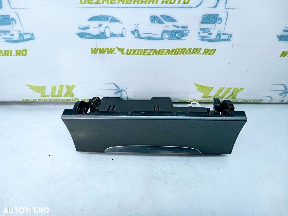 Scrumiera cu bricheta 3c0863284g Volkswagen VW Passat B6 - 1