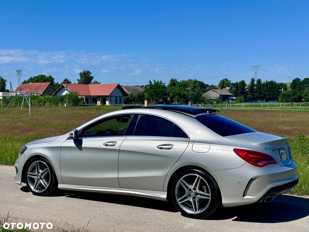 Mercedes-Benz CLA 250 4Matic 7G-DCT AMG Line - 9
