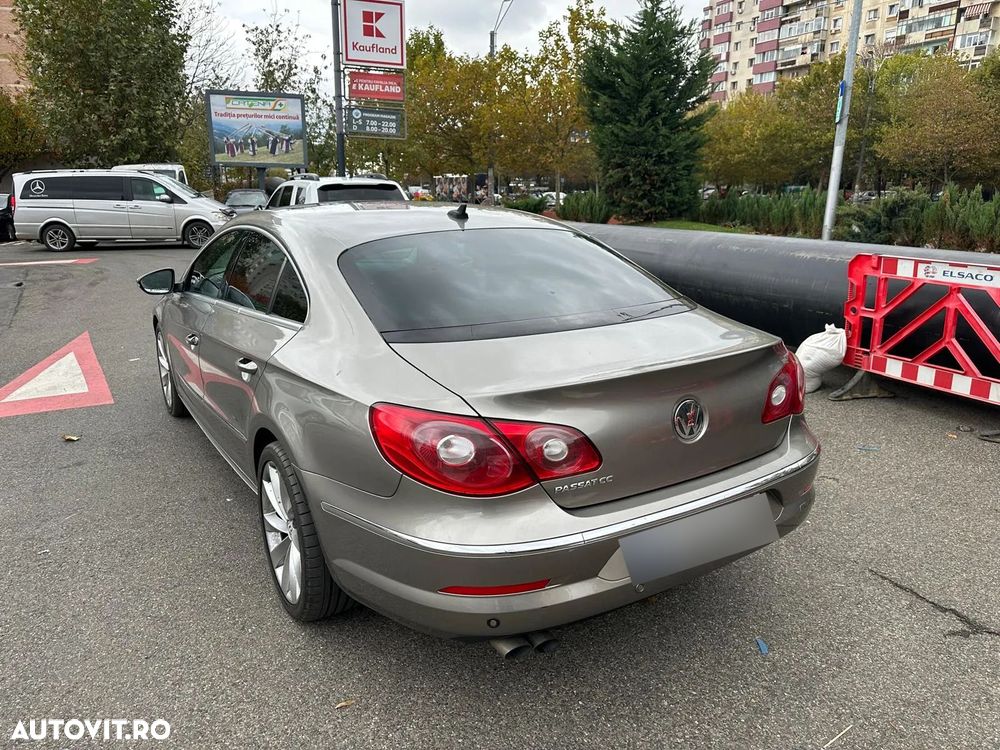 Volkswagen Passat - 11