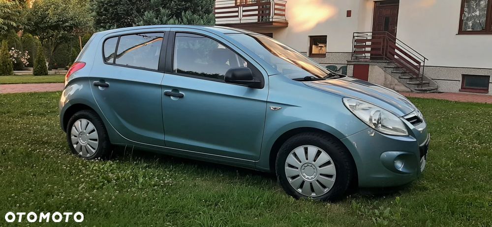 Hyundai i20 - 12