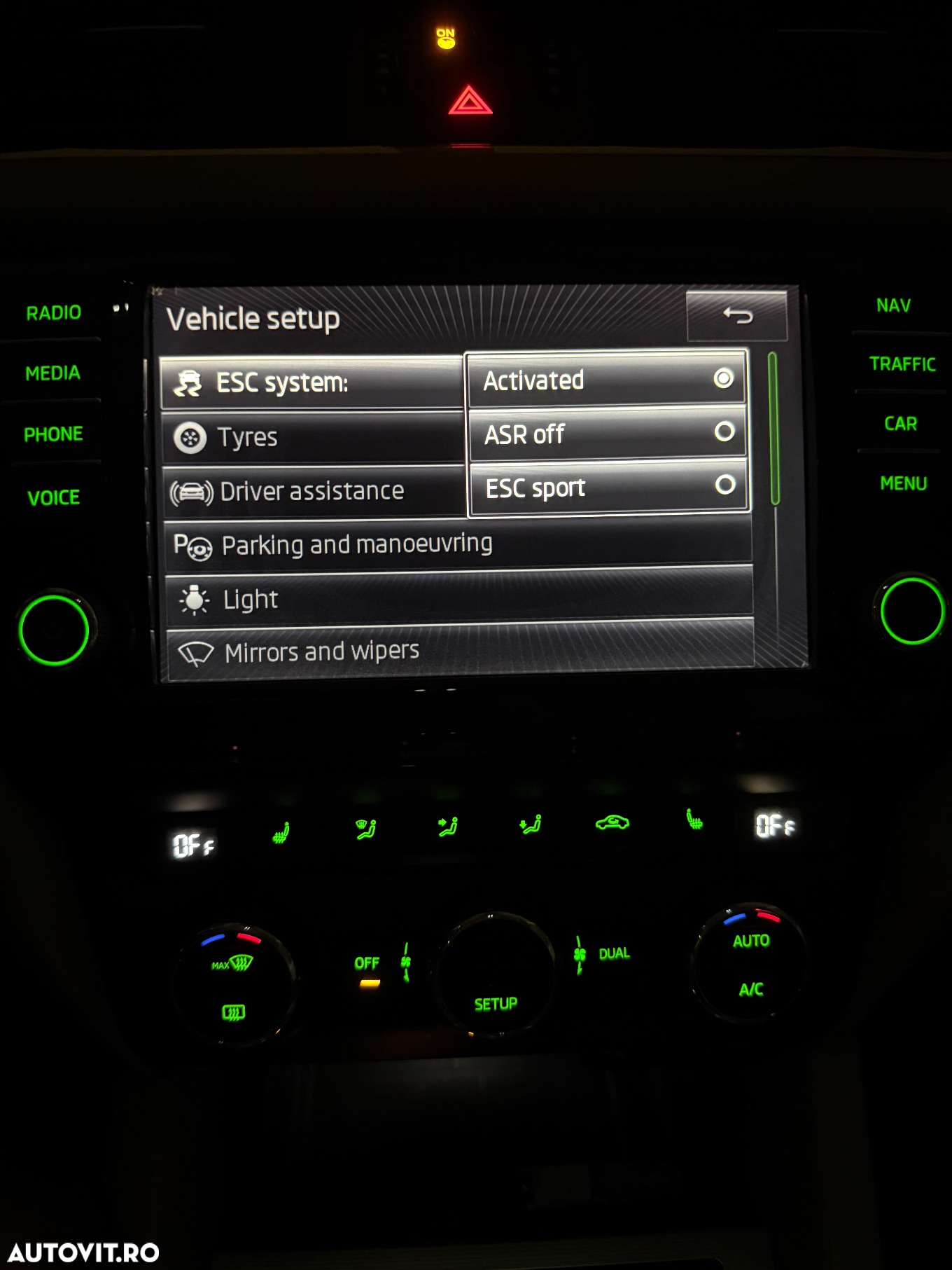 Skoda Octavia 2.0 TDI 4X4 ELEGANCE - 14