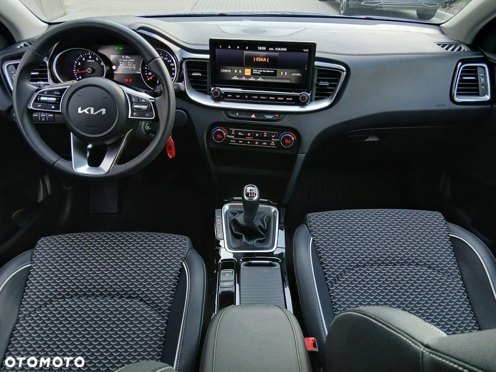 Kia XCeed 1.5 T-GDI M - 20