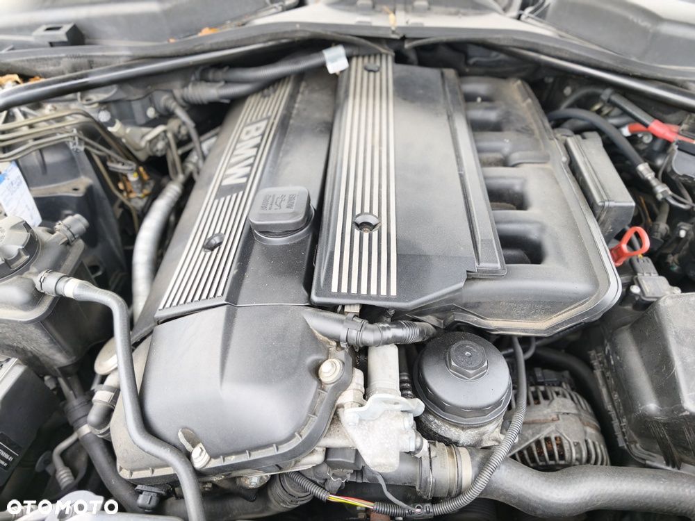 BMW 5 E60 04r E61 520i 2.2 SILNIK 226S1 goły - 1