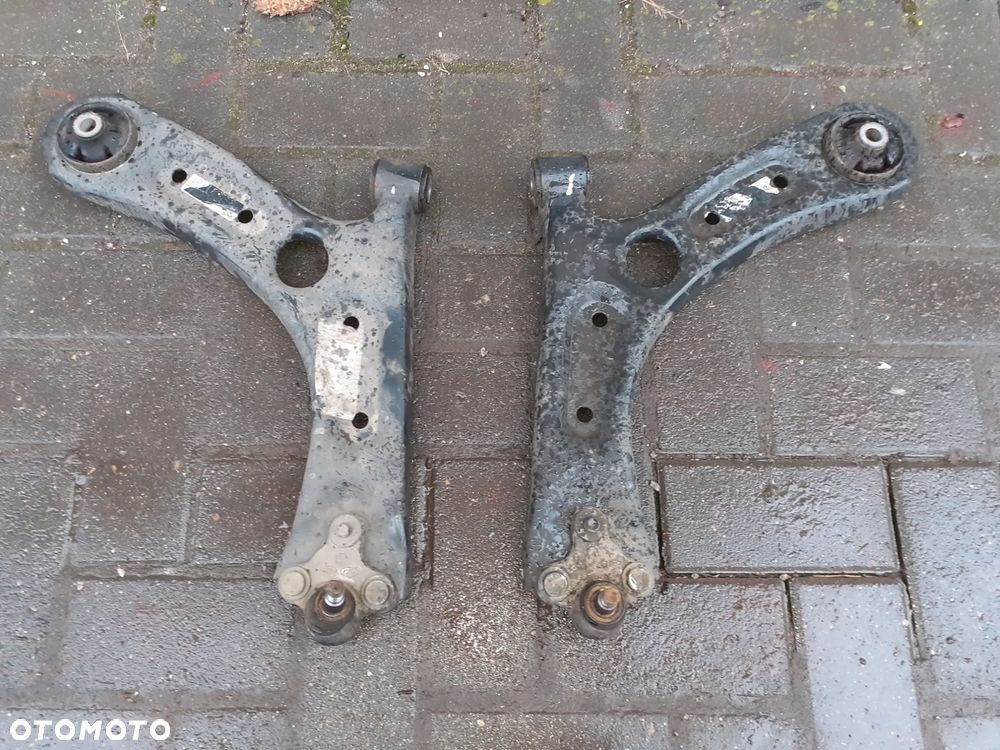 Kia Ceed III Lift Wahacz Przedni Lewy Prawy - 1