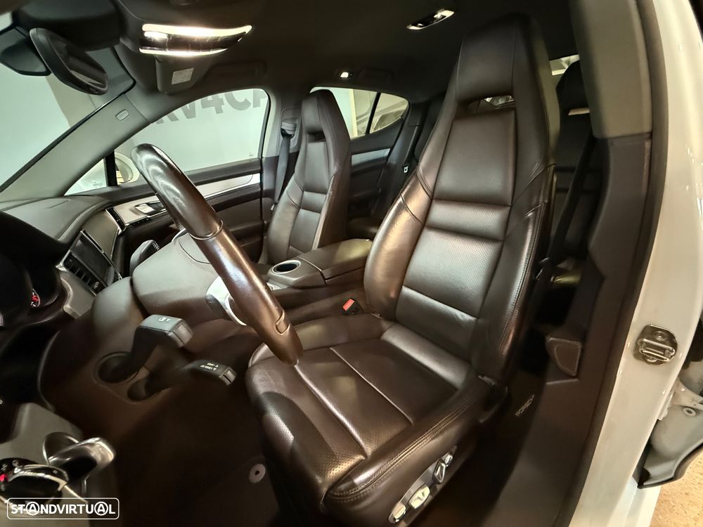 Porsche Panamera 3.0 V6 - 14