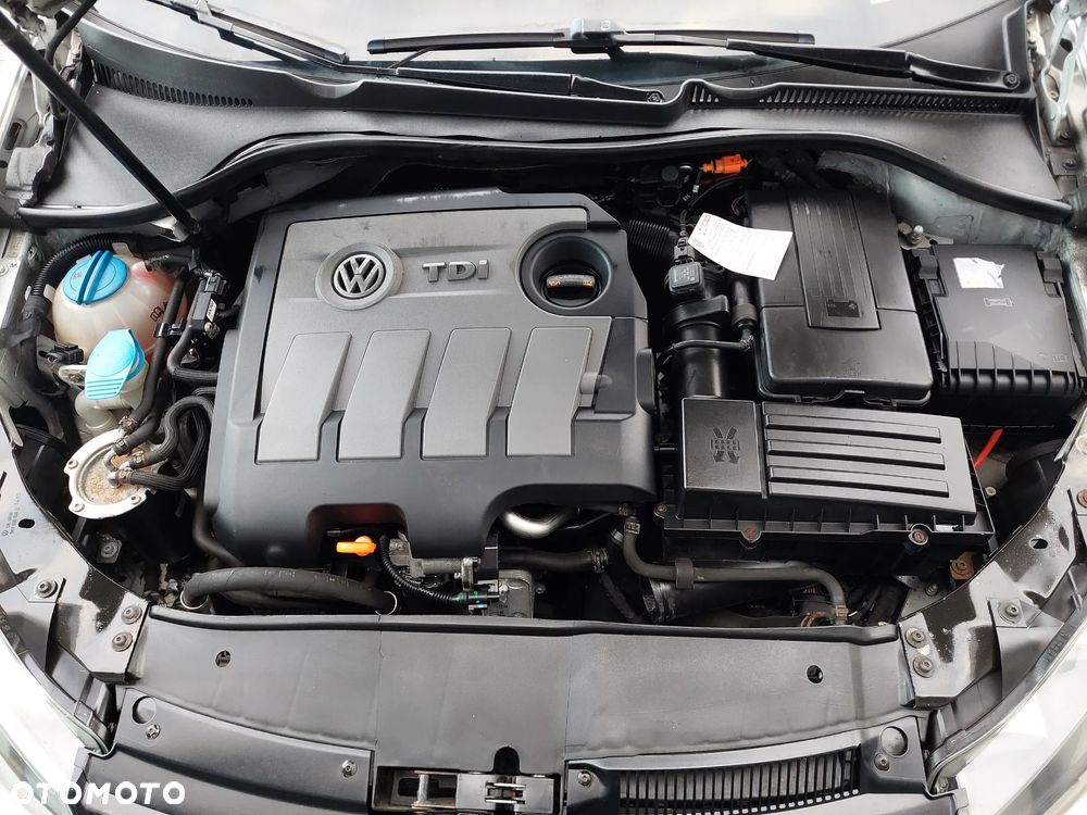 Volkswagen Golf VI 1.6 TDI Comfortline - 10