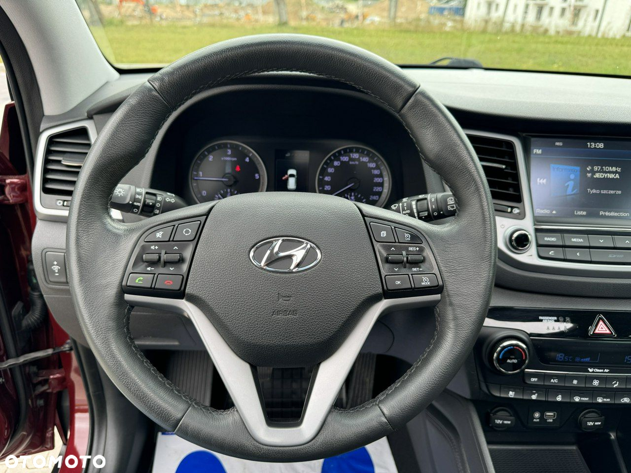 Hyundai Tucson 2.0 CRDI BlueDrive GO Plus 2WD - 22
