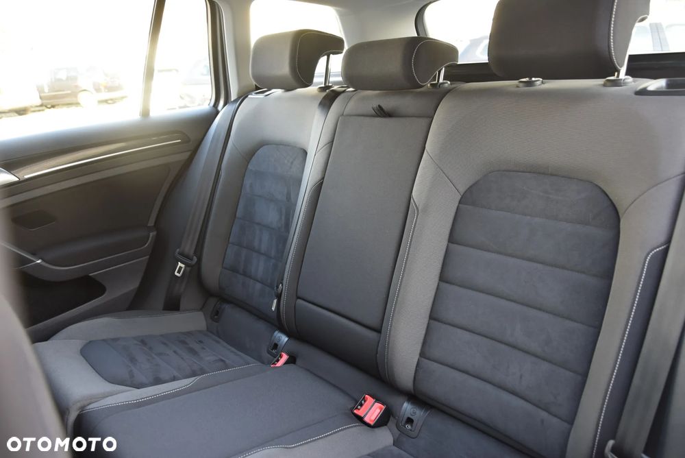 Volkswagen Golf 1.4 TSI BMT Highline - 10