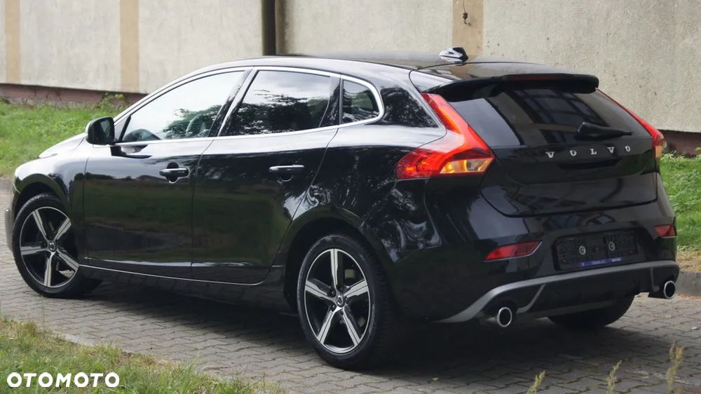 Volvo V40 T3 Drive-E R-Design Momentum - 22