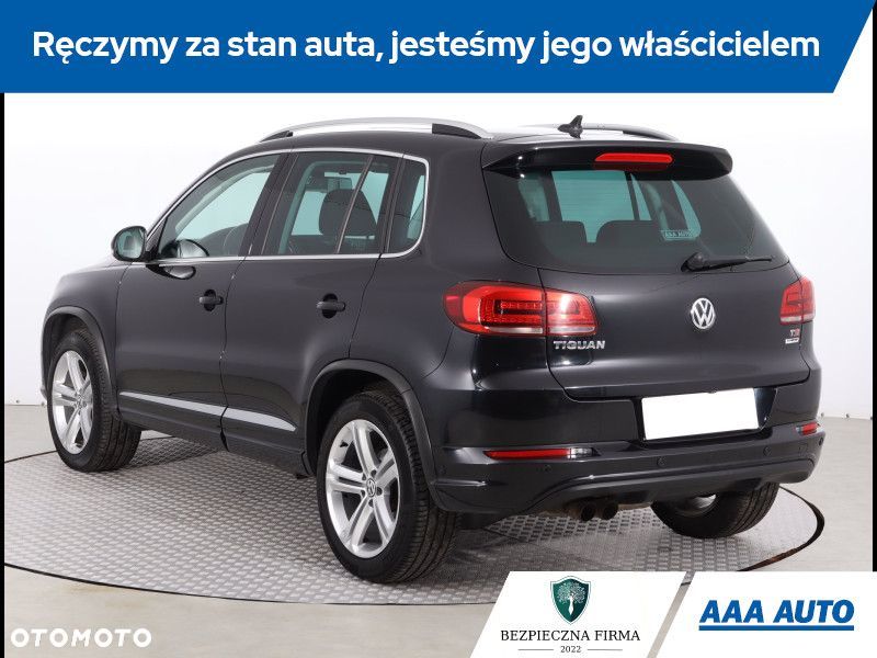 Volkswagen Tiguan - 5