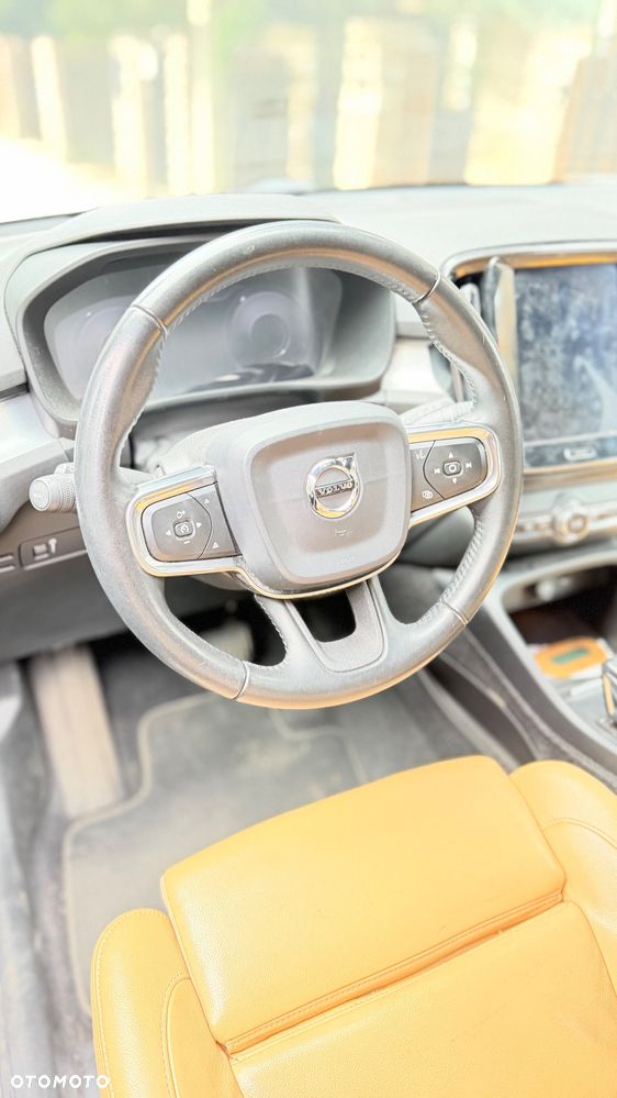 Volvo XC 40 D4 AWD - 12