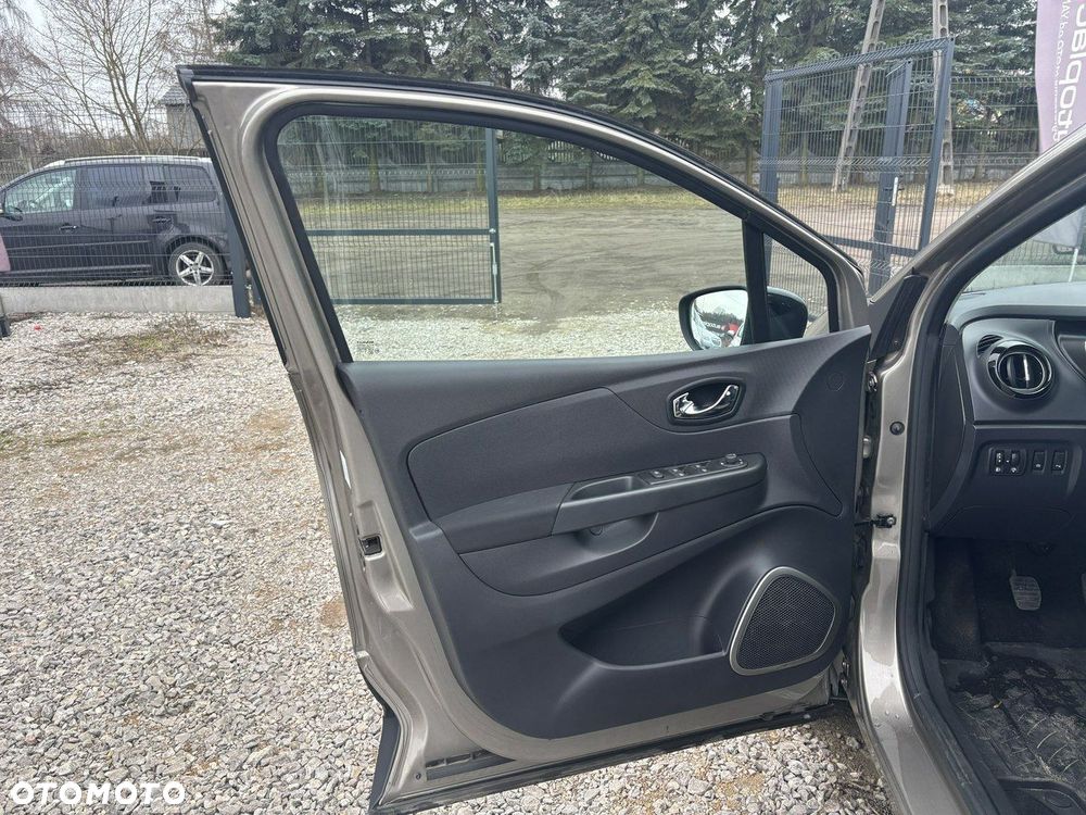 Renault Captur - 17