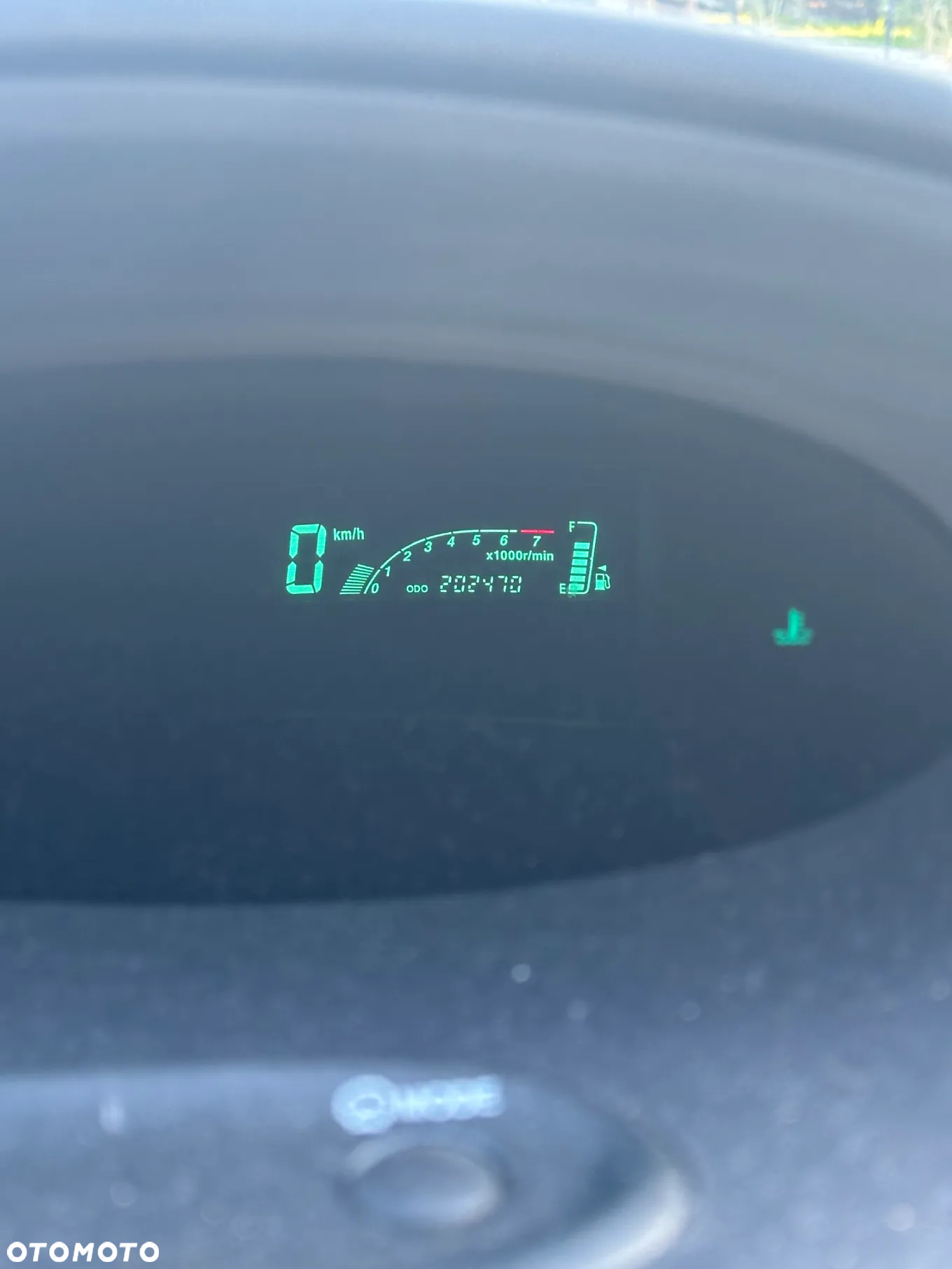 Toyota Yaris 1.3 - 6