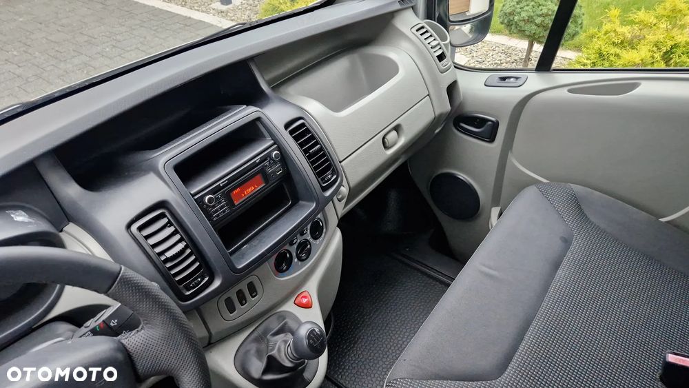 Opel Vivaro - 13