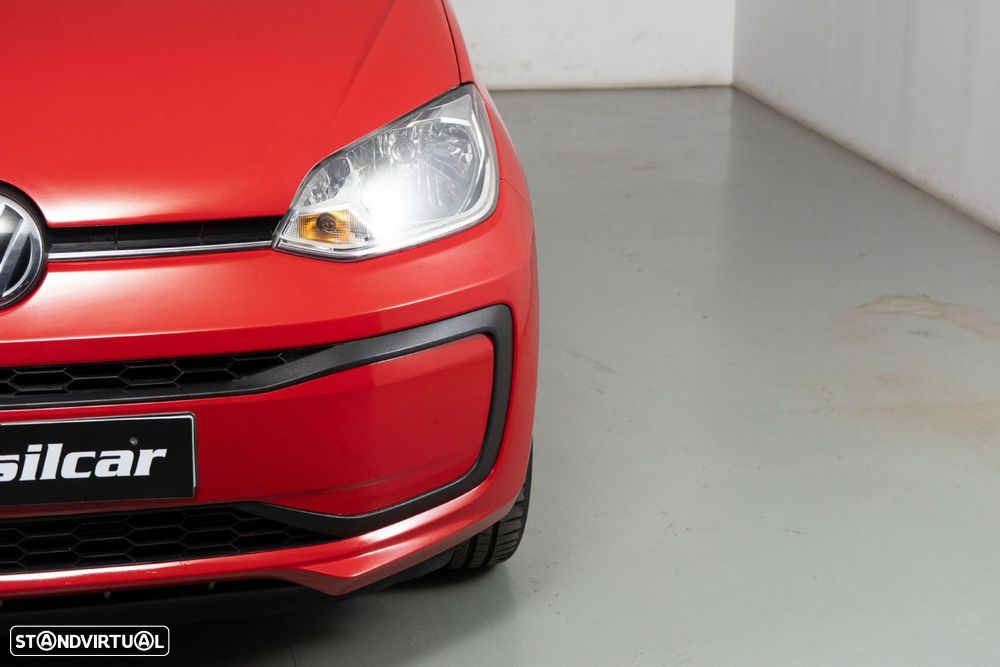 VW Up! 1.0 Move Color - 18