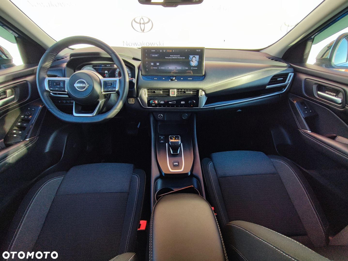 Nissan Qashqai - 11