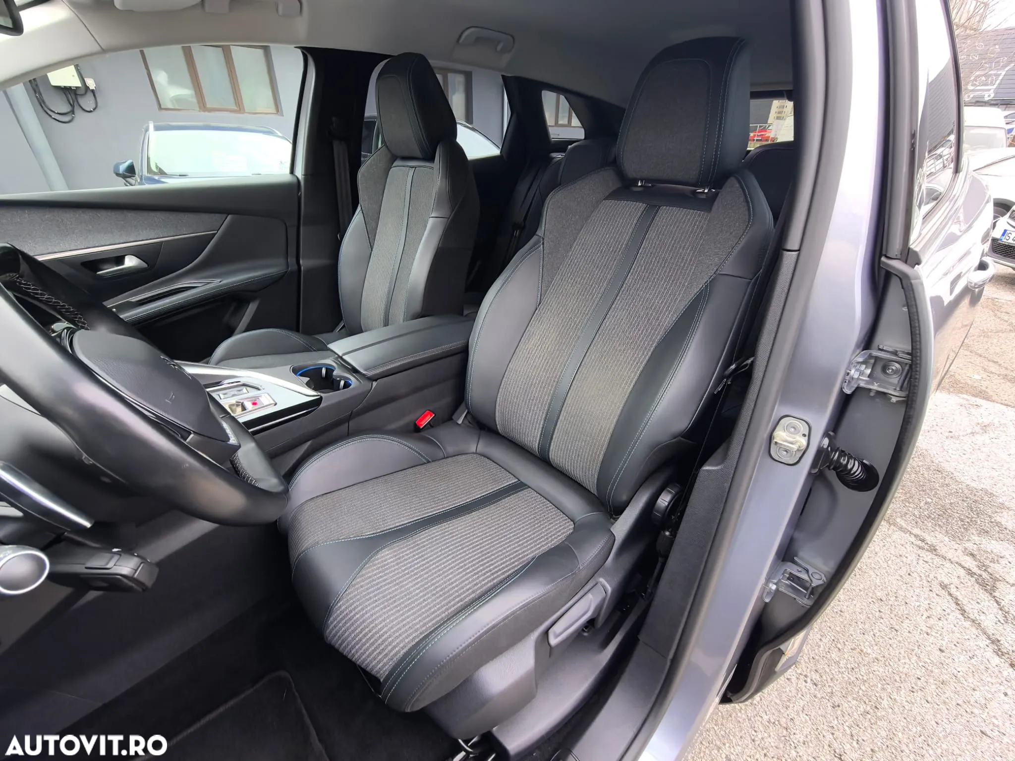 Peugeot 3008 BlueHDi 130 Stop & Start EAT8 Allure Pack - 6