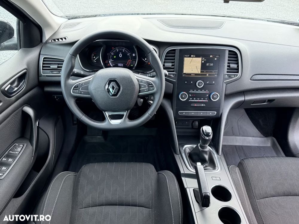 RENAULT Megane 2018 — imagine 4