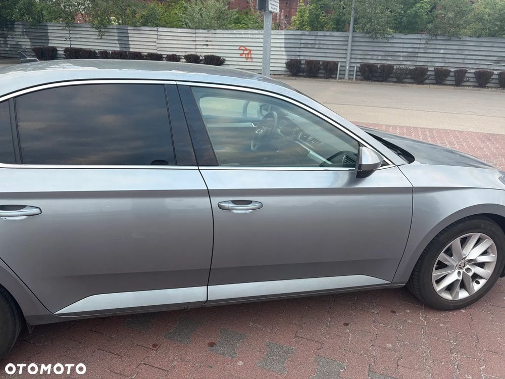 Skoda Superb 1.5 TSI Ambition - 8