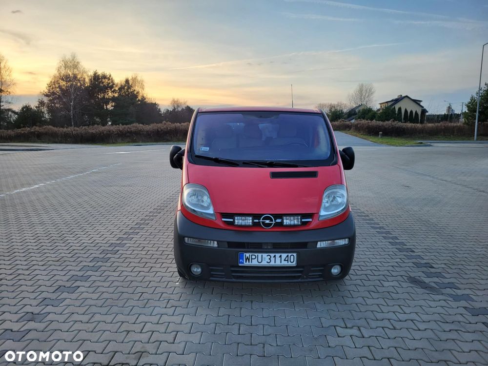 Opel Vivaro - 10