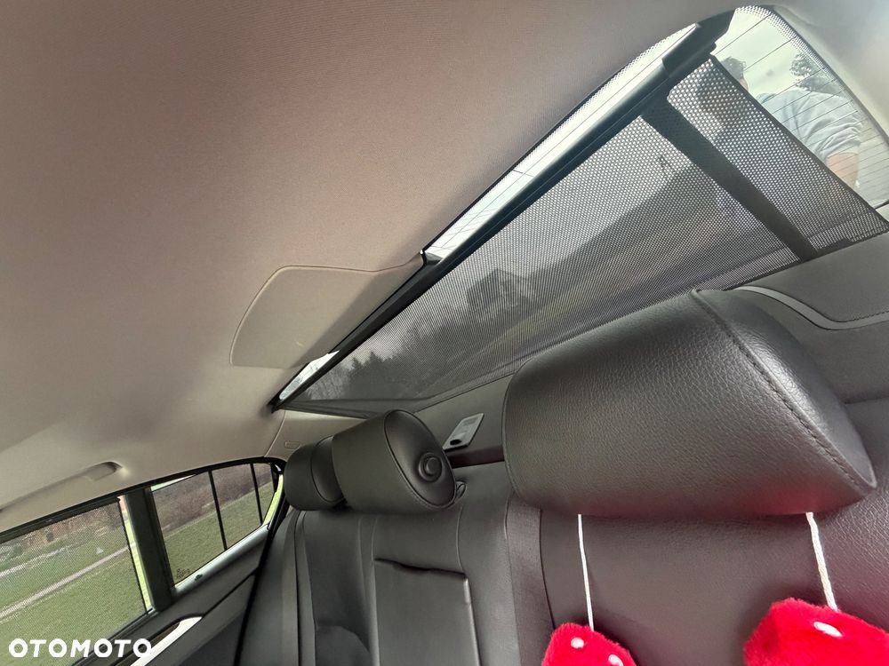 BMW Seria 5 535i Sport-Aut - 15