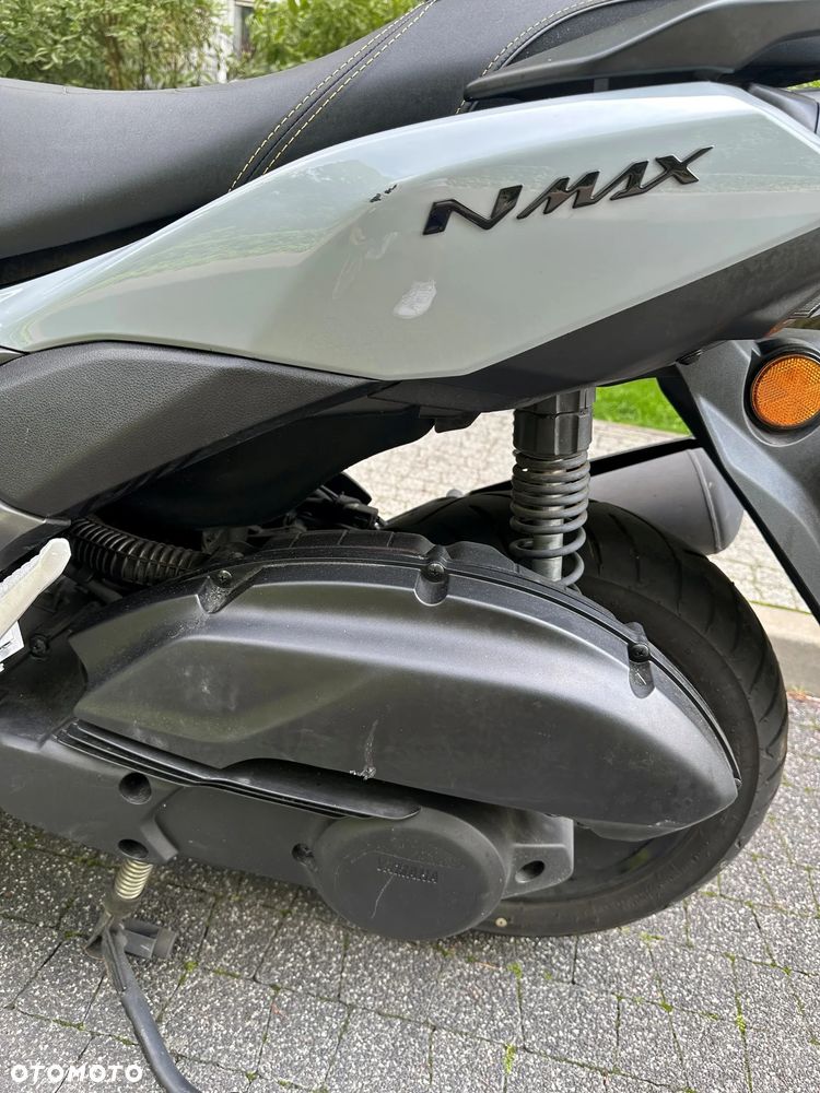 Yamaha NMAX - 10
