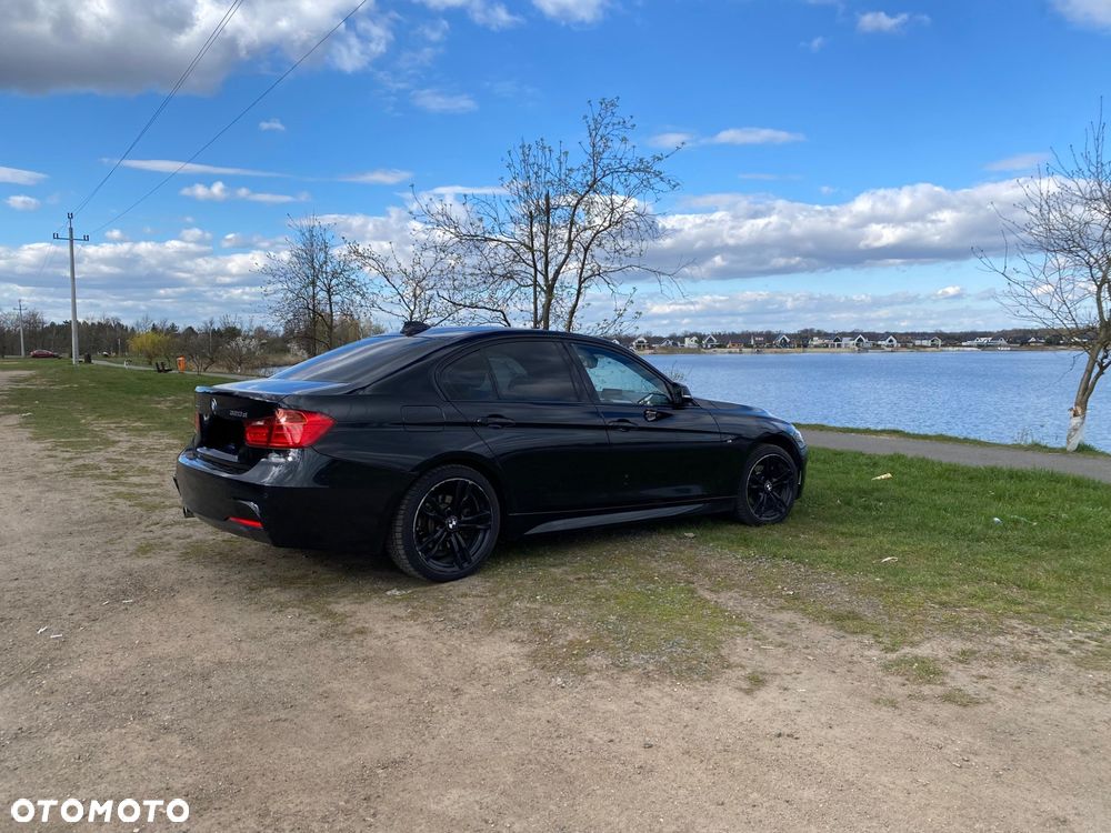 BMW Seria 3 320d M Sport Shadow sport - 11