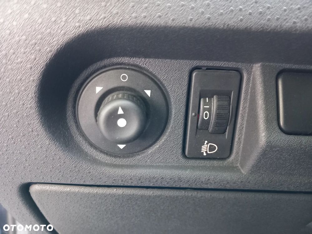 Citroën C3 1.4 Exclusive - 25