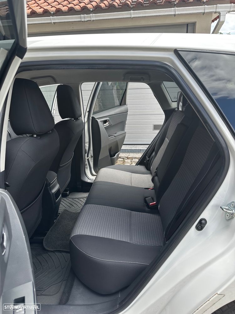 Toyota Auris 1.4 D-4D Comfort+Pack Techno - 24