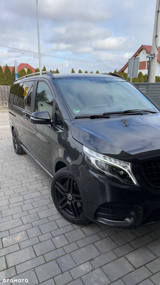 Mercedes-Benz Klasa V - 9