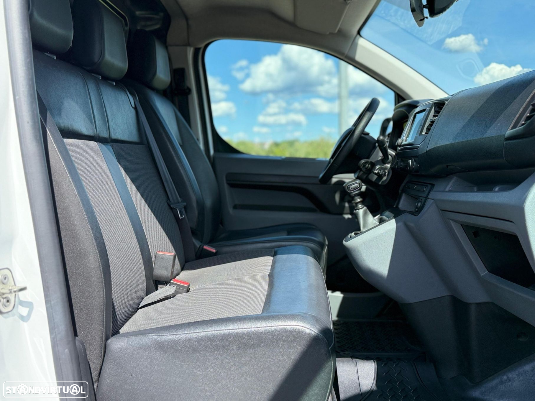 Peugeot Expert 1.5 BlueHDi L2H1 Premium Standard - 10